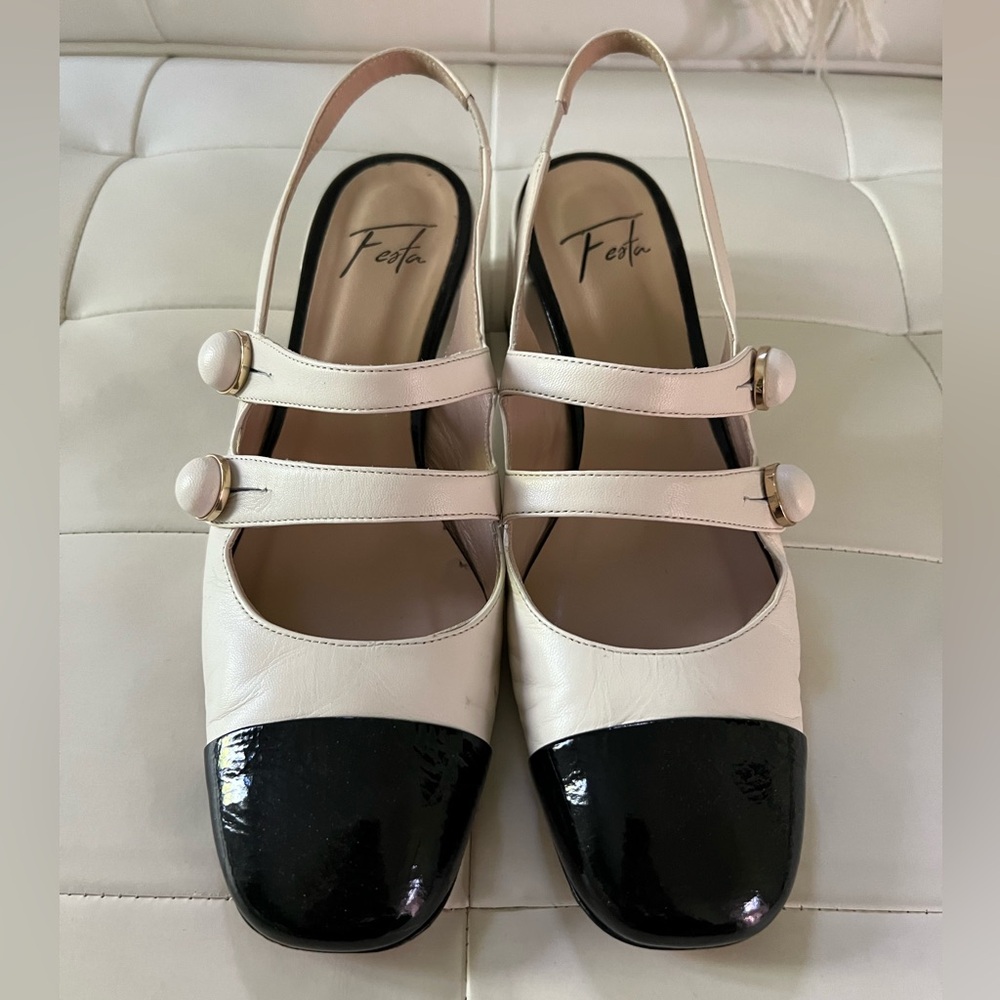 Roberto Festa White and Black Double-Strap Pumps size 40/10 leather.